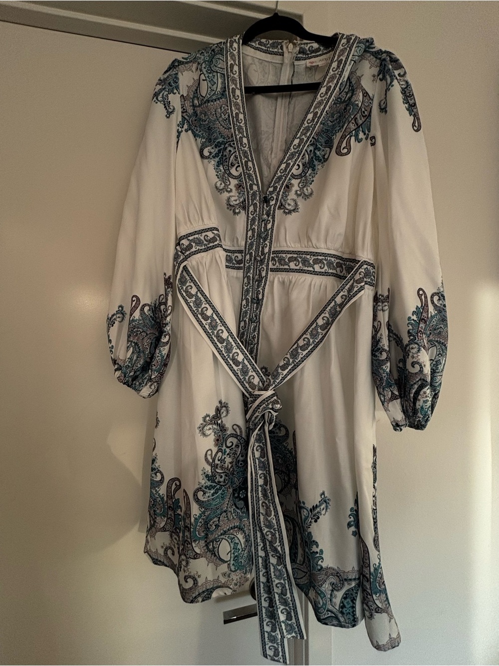L'ATISTE White Paisley V-Neck Long Sleeve Dress with Teal & Navy Accents